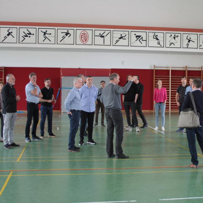 Study trip Hamburg Germany_delegates visiting sports hall_IAKS Klaus Meinel.JPG